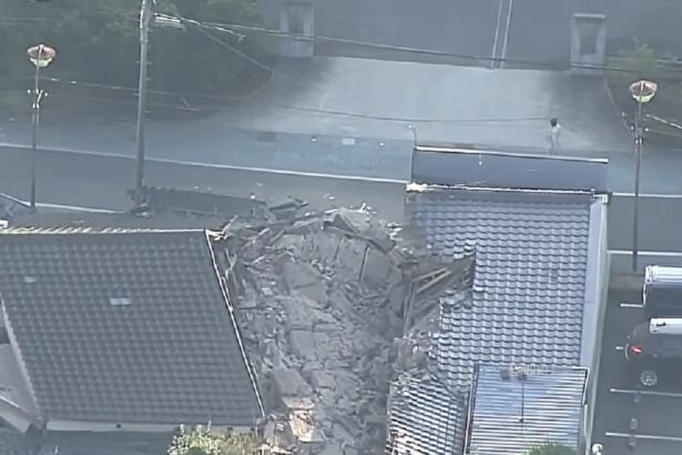 explozie la un centru comercial din japonia dupa cutremurul de 71 mai multe persoane prinse sub daramaturi 6a688e9cbc34f