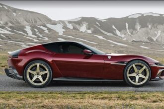 ferrari revine la clasic cu 12cilindrimanuale dupa esecul cu modelul electric 6a4a064ee6f65