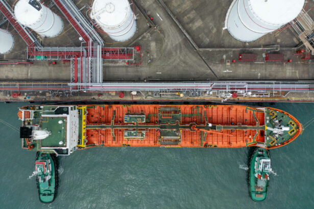 ft companiile grecesti au castigat aproape 4 miliarde de dolari transportand petrol rusesc 6a4cce0016bd5