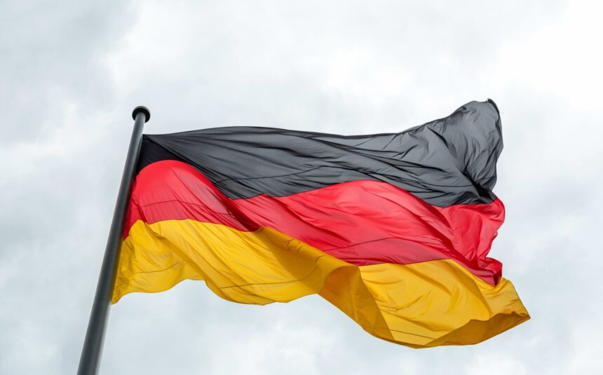 germania mii de oameni protesteaza in estul tarii pentru a impiedica congresul afd 6a48e08b4d28f