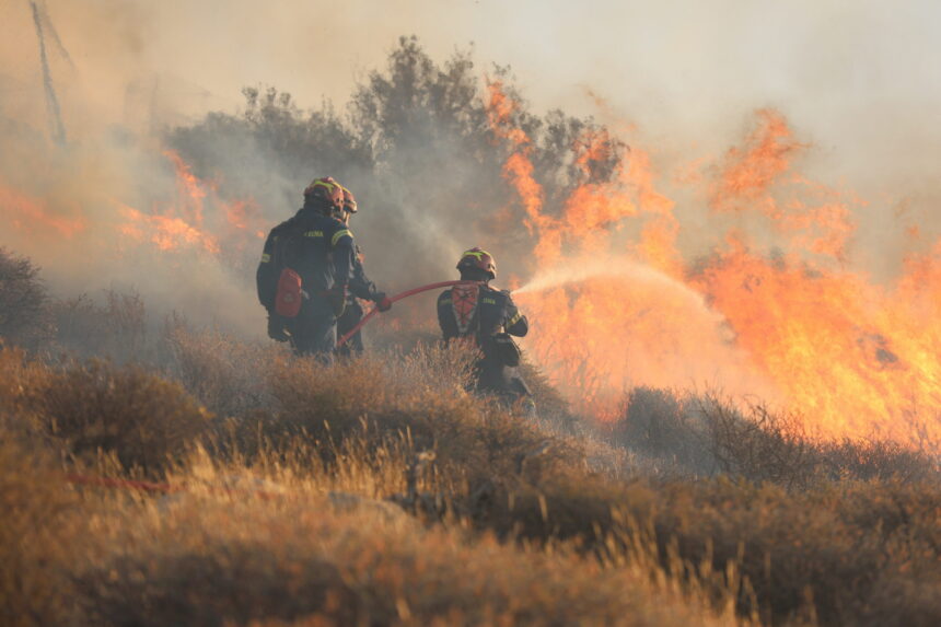 grecia 60 de incendii raportate in toata tara in ultimele 24 de ore mai multe regiuni se afla sub cod portocaliu 6a4a6ca07f547