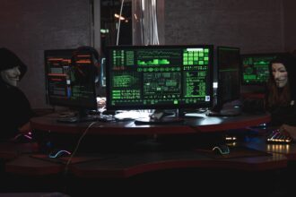 hackeri rusi au compromis conturi ale guvernului britanic datele sunt scoase la vanzare pe dark web 6a4b32ac3b19b