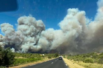 incendiu puternic in sudul frantei peste 400 de hectare mistuite de flacari 6a4564bf58e89