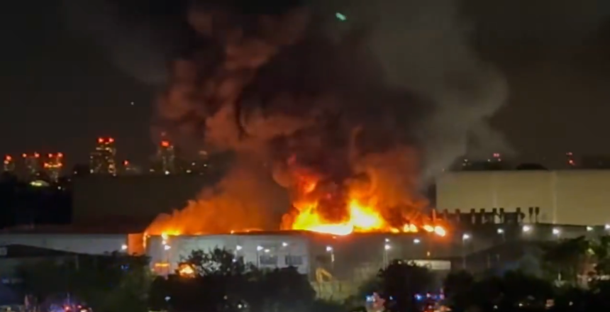 incendiu urias la un service cunoscut din londra 100 de pompieri au fost mobilizati 6a4764d61e522