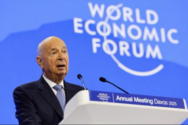 klaus schwab sustine ca a gasit un dispozitiv de interceptare in locuinta sa fondatorul forumului economic mondial a depus plangere penala 6a4deb9881555