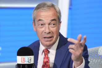 marea britanie nigel farage demisioneaza din functia de deputat dar anunta ca va cere votantilor din clacton sa l realeaga 6a4d089b3bd12