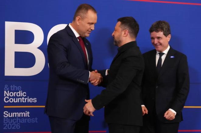 polonia deschide dosarul ajutorului militar pentru ucraina ministrul apararii a ordonat declasificarea documentelor 6a4b86248359b