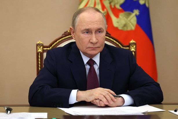 rusia a emis un mandat de arestare pe numele generalului ales de zelenski sa conduca armata ucrainei 6a61b7d41a83a