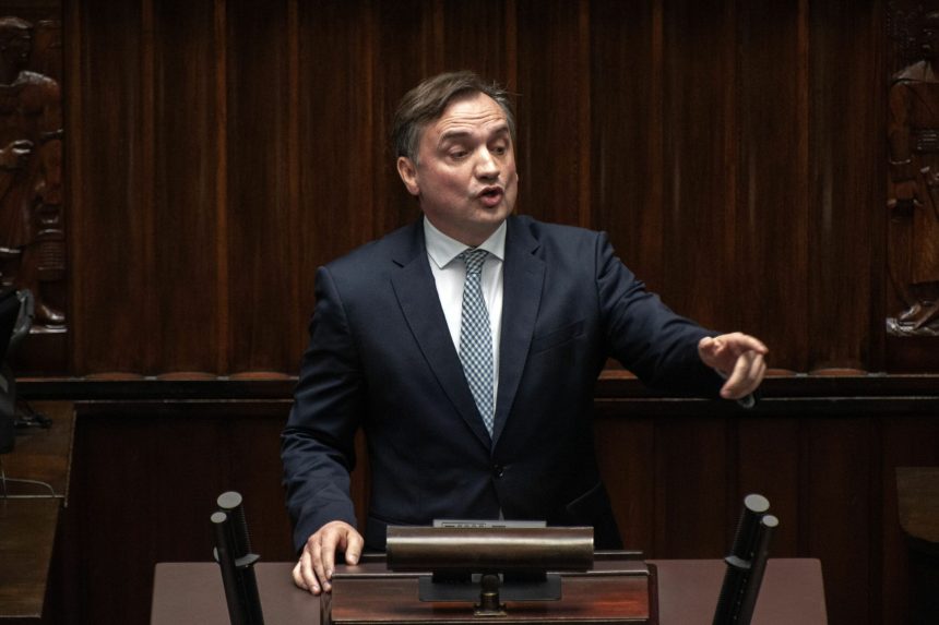ungaria revoca azilul pentru zbigniew ziobro polonia pregateste extradarea fostului ministru al justitiei 6a4742dc2de19