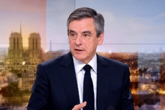 a pierdut una dintre cele mai importante distinctii ale frantei a fost condamnat intr un dosar de angajare fictiva 6a86ddda75f0d