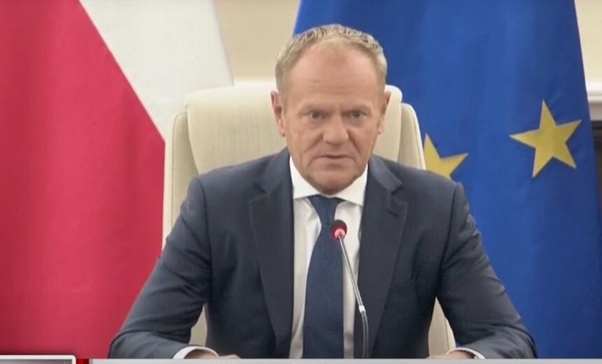 donald tusk anunta planul poloniei pentru a evita razboiul si taxeaza tradarile interne 6a8187eead960