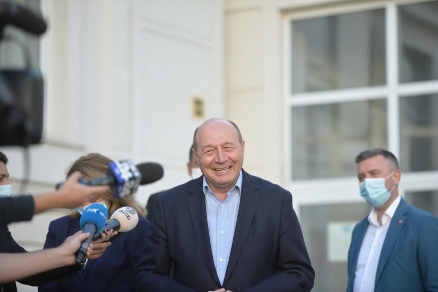 edited basescu atac dur dupa incidentele cu drone ministrul apararii sa nu se mai bage in lucruri pe care nu le stie 6a88681eb02f3