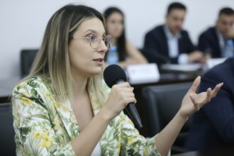 edited diana buzoianu acuza psd ca a modificat din pix strategia pentru biodiversitate sper ca romania sa si obtina miliardul de euro 6a71fe05280d7