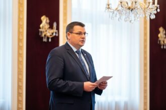 edited dna il trimite in judecata pe prefectul de covasna pentru abuz in serviciu istvan raduly ar fi favorizat s c electroconstructia elco srl 6a707fee81efe