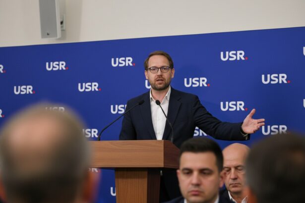 edited dominic fritz singurul lider care nu a mers la negocierile de la cotroceni seful usr participa online la negocierile decisive pentru 770 de milioane de euro 6a86e728cae0f
