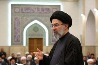 edited khamenei nevoit sa recunoasca dezastrul economic din iran 6a92f71591377