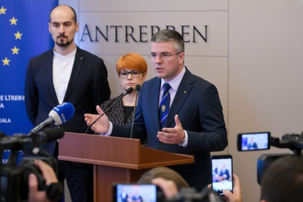 edited ministerul economiei lanseaza platforma de dialog strategic cu mediul de afaceri si societatea civila darau deciziile nu vor mai fi luate din spatele unui birou 6a855a5d4bb42