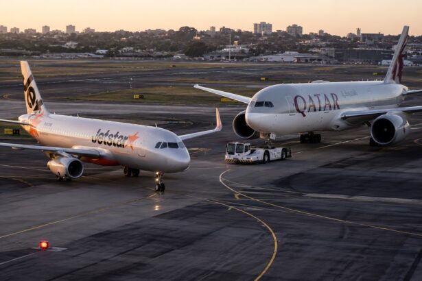 incident grav pe aeroportul din sydney pilotii au franat brusc pentru a evita impactul 6a782fc889bc3