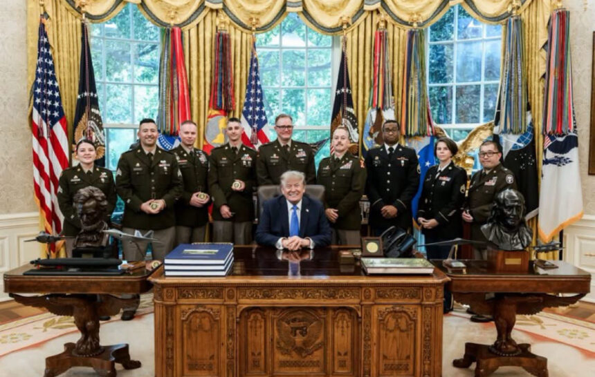 noua aparitie a lui trump a aprins internetul toata lumea vorbeste despre acelasi detaliu 6a756a795de0e