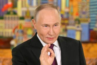 putin ameninta ca rusia va raspunde dupa operatiunea britanica impotriva flotei fantoma 6a7ebb7852250