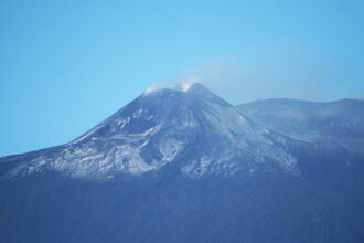 zboruri reluate pe aeroportul din catania anuntul asteptat de mii de turisti blocati in sicilia dupa eruptia vulcanului etna 6a808b12108fa