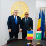 Ambasadorul Pakistanului în România, Ilyas Mehmood Nizami, și președintele CCIR, Mihai Daraban, discută despre cooperarea economică bilaterală și rolul Portului Constanța.