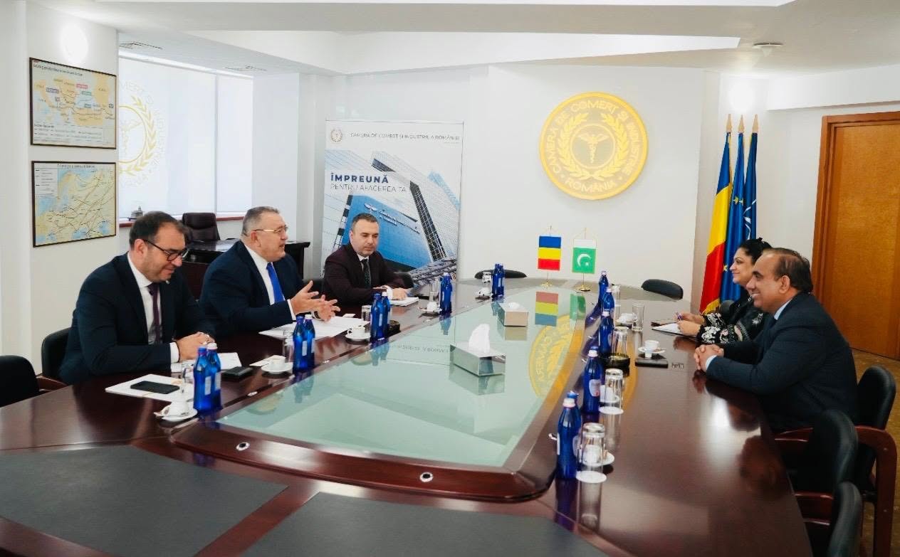 România și Pakistan pregătesc extinderea cooperării economice. Portul Constanța, în centrul conectivității dintre Europa și Asia de Sud 2 Ambasadorul Pakistanului în România, Ilyas Mehmood Nizami, și președintele CCIR, Mihai Daraban, discută despre cooperarea economică bilaterală și rolul Portului Constanța.