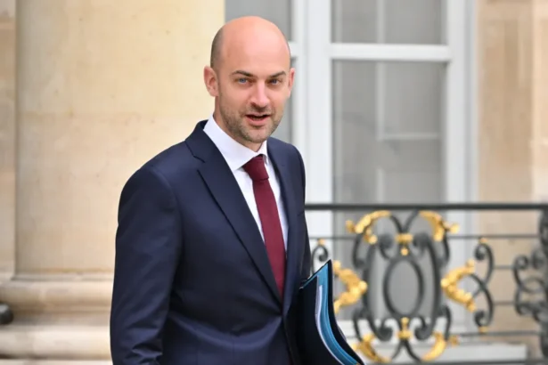 AA 20250730 38706668 38706654 FRENCH GOVERNMENT WEEKLY CABINET MEETING 1 1