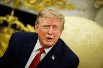 donald trump exclude mai multe redactii de la casa alba cnn si politico printre publicatiile vizate alte canale media de stiri false vor urma 6aad98d44463b