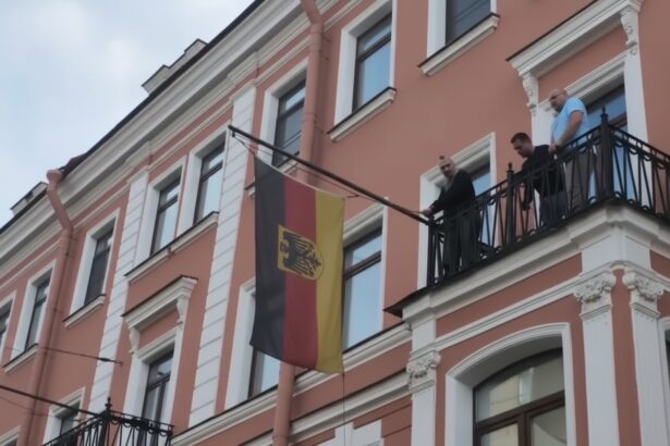 edited germania ramane fara consulate generale in rusia ultimii diplomati pleaca din sankt petersburg 6aace2111f5c0