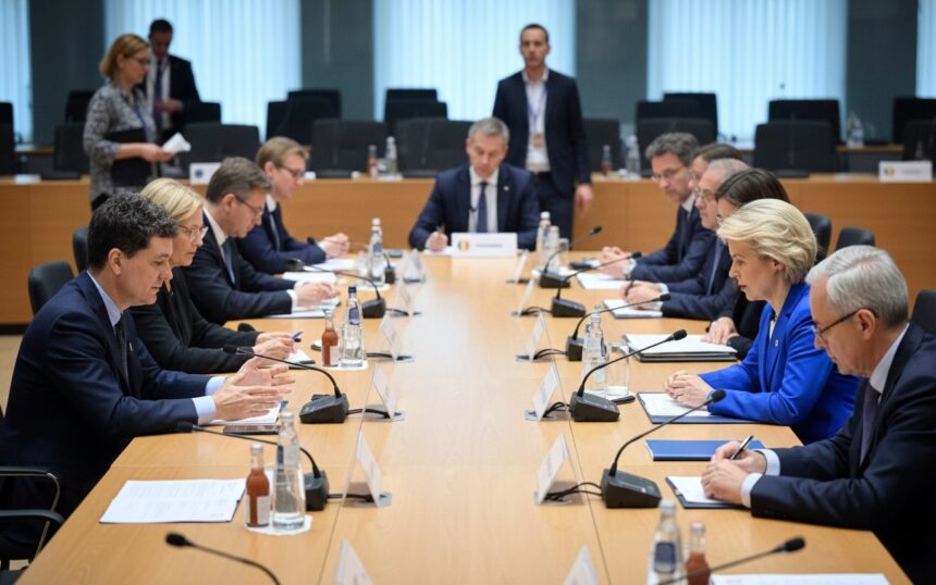 edited o negociere care poate conta pentru romania mai mult decat numele viitorului premier bucurestiul in tabara opusa germaniei si olandei 6a9fe45c1f073