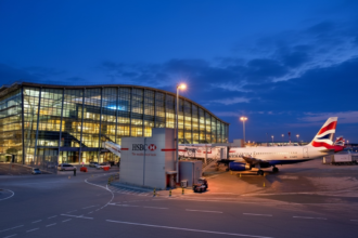 edited perturbari majore pe aeroporturile din marea britanie zboruri blocate in intreaga tara 6aa02681b6200