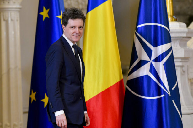 nicusor dan afirma ca ar fi foarte sanatos ca romania sa aiba o lege a salarizarii pana la finalul anului sunt multe inechitati nu numai in invatamant 6a9e8d8e1c814